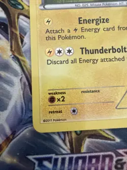 Pokemon 2011 Black & White Base Pikachu Holo Secret Rare Card #115/114 - Image 4