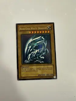 Yu-Gi-Oh Blue Eyes White Dragon Holo Card SDK-001 - Image 1