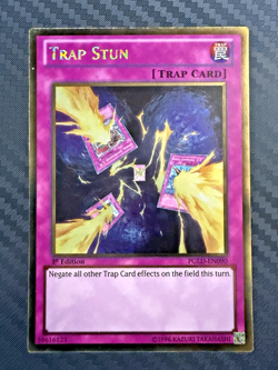 Trap Stun PGLD-EN090 Premium Gold Gold Secret Rare 1st Edition YuGiOh 2014 NM/LP - Image 1