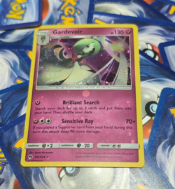 Gardevoir (141/214) Lost Thunder Pokemon Holographic Rare Card - Free Shipping - Image 1