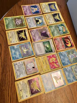 HUGE POKEMON ESTATE SALE LOT (WOTC HOLOS/VINTAGE & MID ERA HOLO/BULK) LP-DMG - Image 3