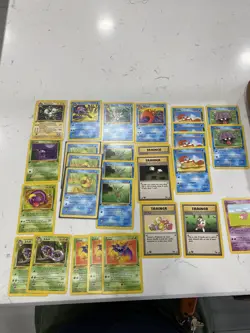 Pokemon 1st Edition Fossil Lot Of 28 some multiple all np/lp - Image 3