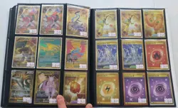 Lotto Collezione Carte POKEMON Full Art Sar Ar Gold Ex V ITA 291 CARTE + REGALO - Image 1
