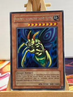 Perfekte Ultimative Grosse Motte ROD-DE001 Secret Rare Deutsch VG YUGIOH - Image 1