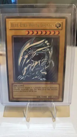 Yu-Gi-Oh! SDK-E001 Blue-Eyes White Dragon 1st Edition - Image 1