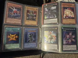 Yugioh Collection Vintage And Modern Binder 400 Cards, 90% Are Holos, All NM - Image 2