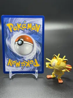 Swirlix Holo RC19/RC32 Uncommon Generations: Radiant Collection Pokemon Card - Image 2