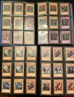 Yugioh Vintage 9 Foil/700 Card Binder Lot Dark Magician Blue-Eyes Toon DragonMRL - Image 4
