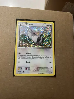 FREE SHIPPING Pidove 11/12 LP - McDonald's Promo 2011 Holo - Pokemon TCG - Image 1