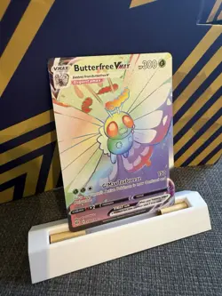 Pokemon TCG Butterfree VMAX Darkness Ablaze Holo Card 002/189 full art (NM) - Image 1