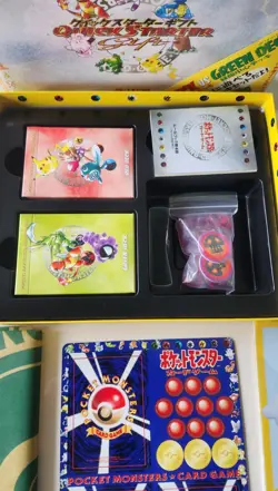 1998 Pokemon Quick Starter Gift Set Japanese Red Green Deck Opened w/ Vending - Image 4