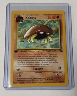 1999 Pokemon TCG Fossil First Edition Non Holo Kabuto 50/62 Card Near Mint - Image 3
