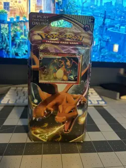 Pokemon Vivid Voltage Charizard Theme Deck Promo Holo in Hand 2020 RARE 820650807572 - Image 1