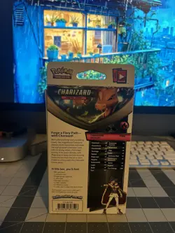 Pokemon Vivid Voltage Charizard Theme Deck Promo Holo in Hand 2020 RARE 820650807572 - Image 3