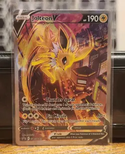 Jolteon V SWSH183 SWSH: Sword & Shield Promo Cards Holo LP - Image 1