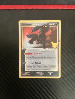 Umbreon Gold Star 17/17 Celebrations Classic Collection Holo Card NM Condition - Image 1