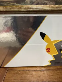 Pokemon TCG: Celebrations Ultra-Premium Collection Box (2021) 820650829147 - Image 3