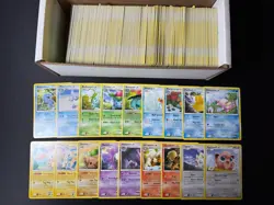 Collection Bulk Lot of 600+ Mid-Era Diamond & Pearl Pokemon Cards Vintage HP-DMG - Image 1