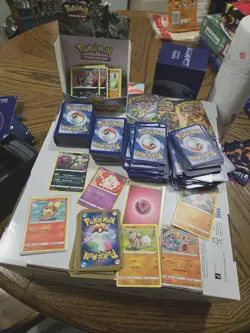 Surprise pokemon Sun & Moon cards lot bulk - Image 1