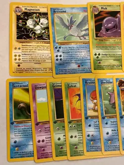 NM non holo rare FiRsT edition fossil Pokemon cards Articuno muk Kabutops - Image 2