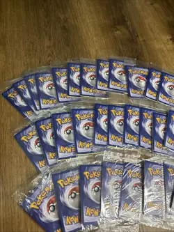 Lot of 30 Pokemon Legendary Birds Promo 2000 Wizards of the Coast Cards Sealed - Image 5