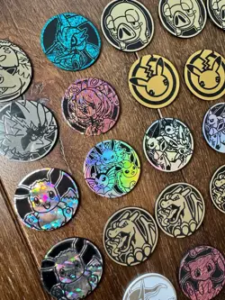 31 X Lot Of Pokemon Coins Charizard Eevee Pikachu Vaporeon Mew TCG Pokemon Game - Image 2