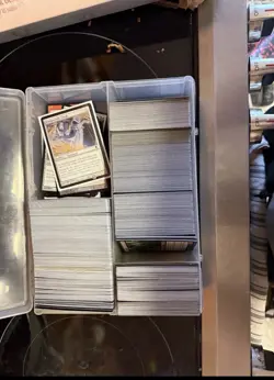 Magic: The Gathering Wizards Mixed Card Lot Platinum Angel Whispersilk Cloak - Image 2