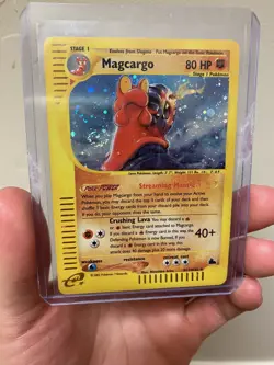 Magcargo H17/H32 Holo Skyridge English Pokemon Card Swirl - Image 1
