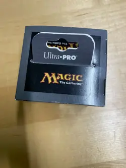 Ultra Pro Magic The Gathering Planeswalker Flip Box, Grey - BRAND NEW! - Image 4