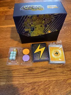 Pokemon TCG ETB(Empty) Die,tokens, Sleeves,and Energy Cards NO PACKS OR PROMO - Image 1