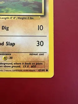 Diglett 47/102 Fighting Symbol Error Misprint Base Pokemon Card DMG - Image 5