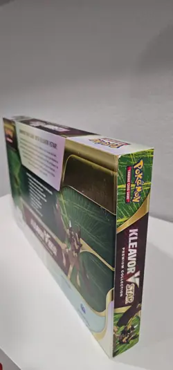 Pokemon TCG Kleavor VSTAR Premium Collection Box Factory Sealed - Image 4