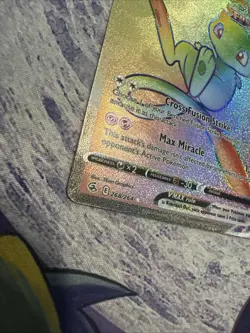 Pokemon Card Mew VMAX Rainbow Secret Rare SWSH Era Fusion Strike 268/264 NM/M - Image 3