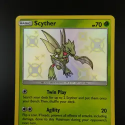 Scyther SV1/SV94 Pokemon Hidden Fates Holo Card - Image 2