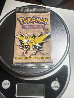 Pokemon Fossil Expansion Booster Pack Zappos Sealed 21G - Image 1