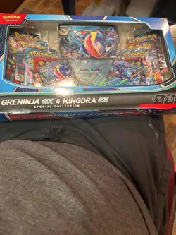 Pokemon Greninja ex and Kingdra ex Special Collection Box - Image 1