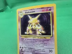 Pokemon Card Alakazam 001/102 Base Set Holo Spanish - Image 4