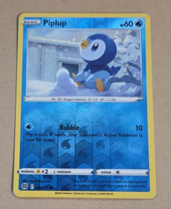 2022 Pokemon Brilliant Stars #35 Piplup Rev Holo NM to Mint Condition - Image 1