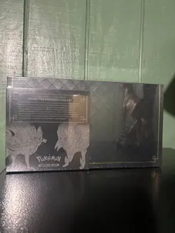 Pokemon TCG: Sword & Shield Ultra-Premium Collection (Zacian & Zamazenta) Box 820650827426 - Image 2