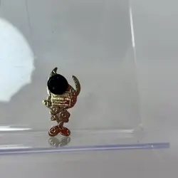 Pokemon TCG Celebi Official Collector's Enamel Pin 2016 - Image 2