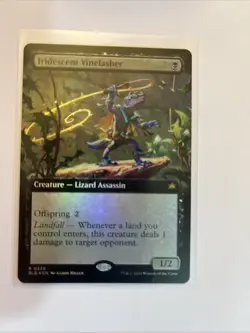 Iridescent Vinelasher (Extended Art) #359 (Foil) (NM) Bloomburrow BLB Magic MTG - Image 1