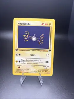 1st Edition Magnemite 60/82 Pokemon Card Team Rocket NM - Image 1