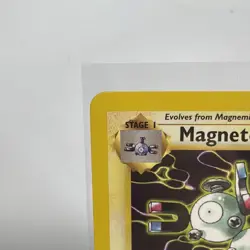 Legendary Collection Pokemon MAGNETON Card 28/110 Non-Holo Rare NM 2002 - Image 2