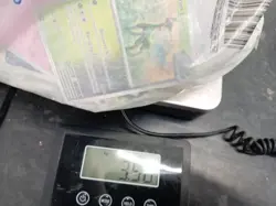 3.2kg Bulk Bundle of Mixed Pokemon Trading Cards Assorted Types Lots Of Shiny's - Image 4