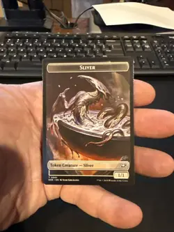 Thrumming Hivepool Edge of Eternities Non-Foil 247 NM w/Sliver Token - Image 3