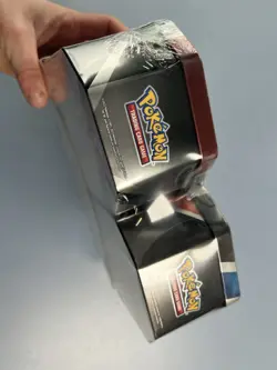 Pokemon TCG V Heroes Bundle Tins: 2-Pack of Vaporeon & Umbreon (SEALED)! #1.10 - Image 4