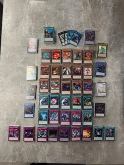 Yu-Gi-Oh! Karten Lot ca. 1.800 Karten | Holos, Goldschrift | sicher in Tins - Image 1
