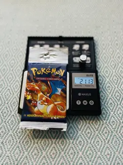 21.13g HeavyU Wizards of the Coast Pokemon Base Set Booster Pack 742818061582 - Image 2