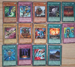 Yu-Gi-Oh! Card Lot Blue-Eyes, Red-Eyes, Spell, Trap - Image 5