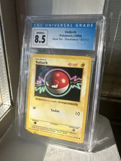 Voltorb Cgc 8.5 Base Set 67/102 Regular Shadowless Common Pokemon - Image 1